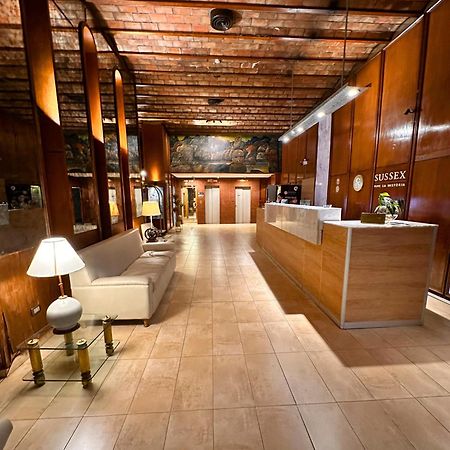 Hotel Sussex Кордоба Екстериор снимка