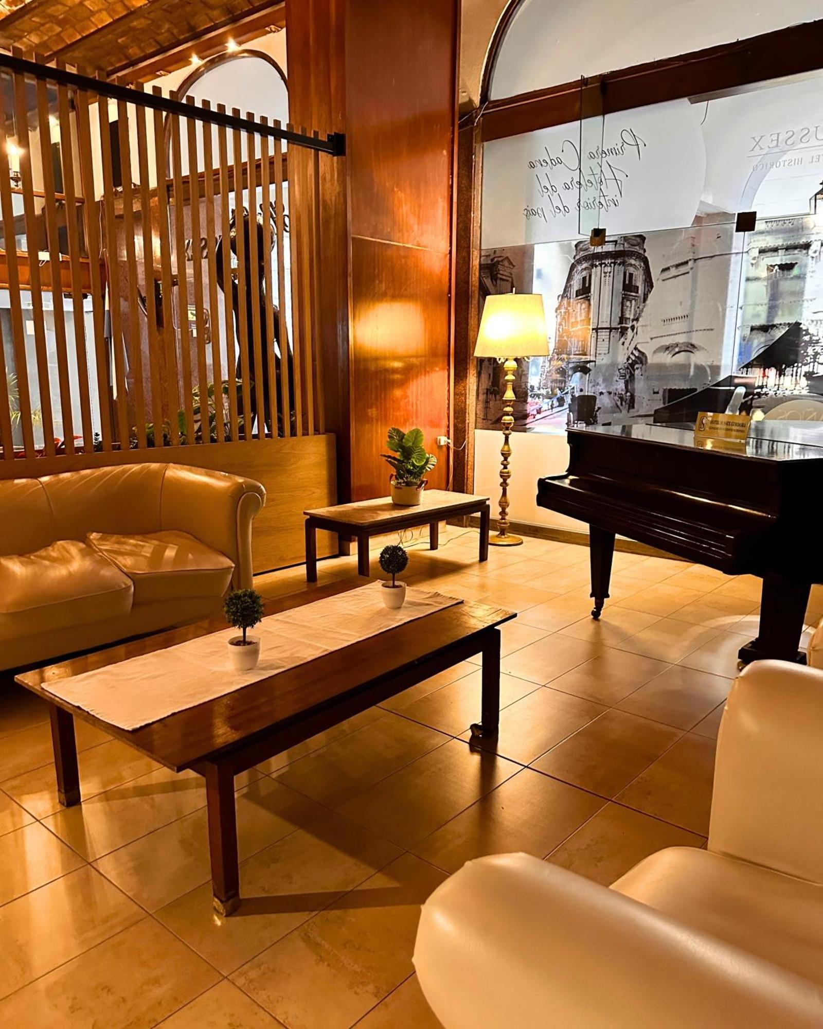 Hotel Sussex Кордоба Екстериор снимка